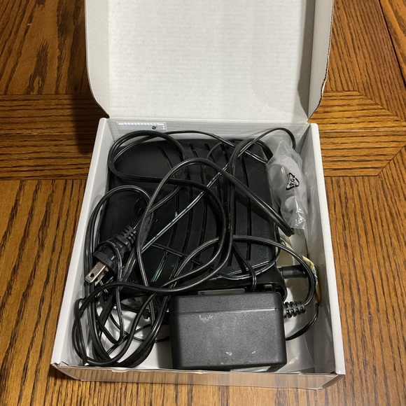 Motorola Cable Modem MB7420 - Picture 6 of 8